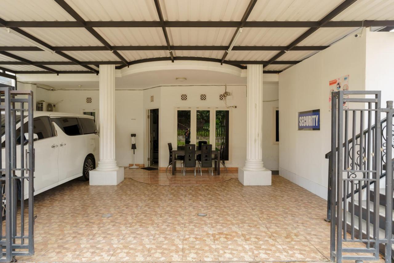 Fast Hous Syariah Bogor Mitra Reddoorz Hotel Exterior photo